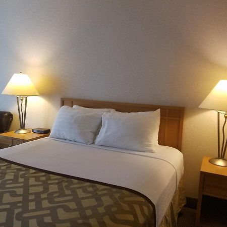 Rivertree Inn & Suites Clarkston Екстер'єр фото