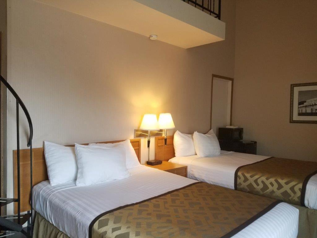 Rivertree Inn & Suites Clarkston Екстер'єр фото
