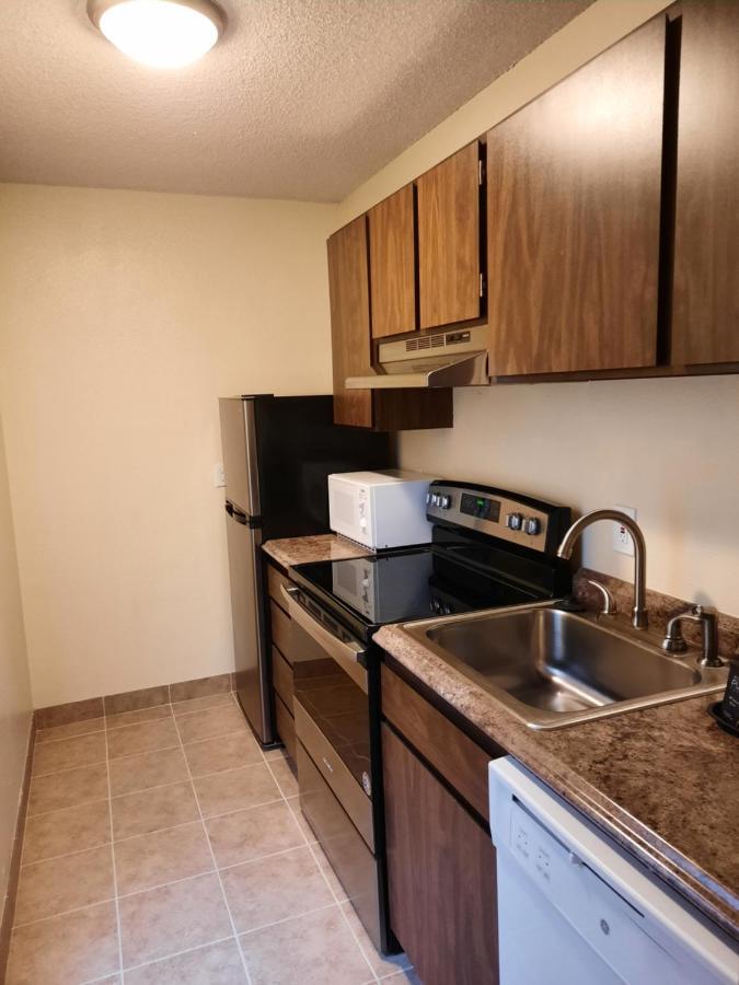 Rivertree Inn & Suites Clarkston Екстер'єр фото