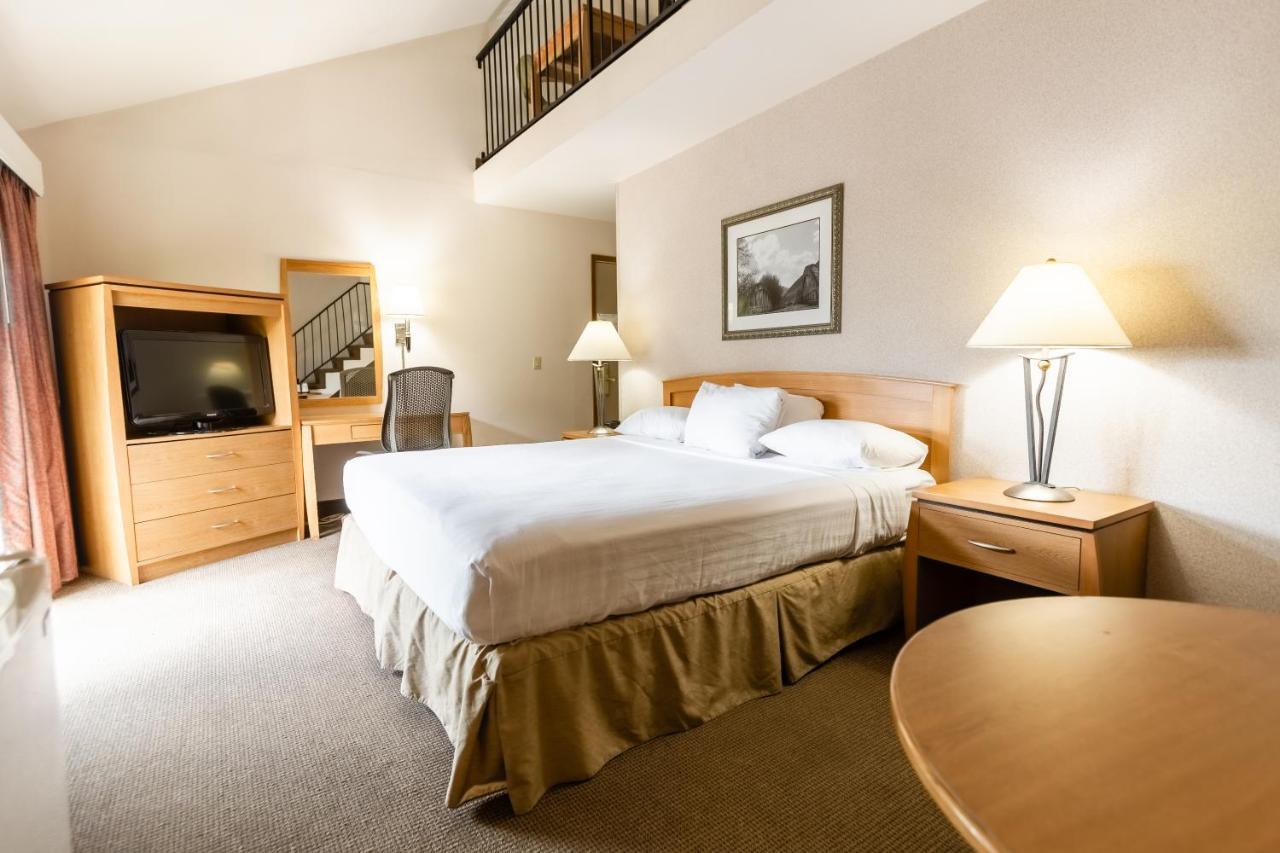 Rivertree Inn & Suites Clarkston Екстер'єр фото