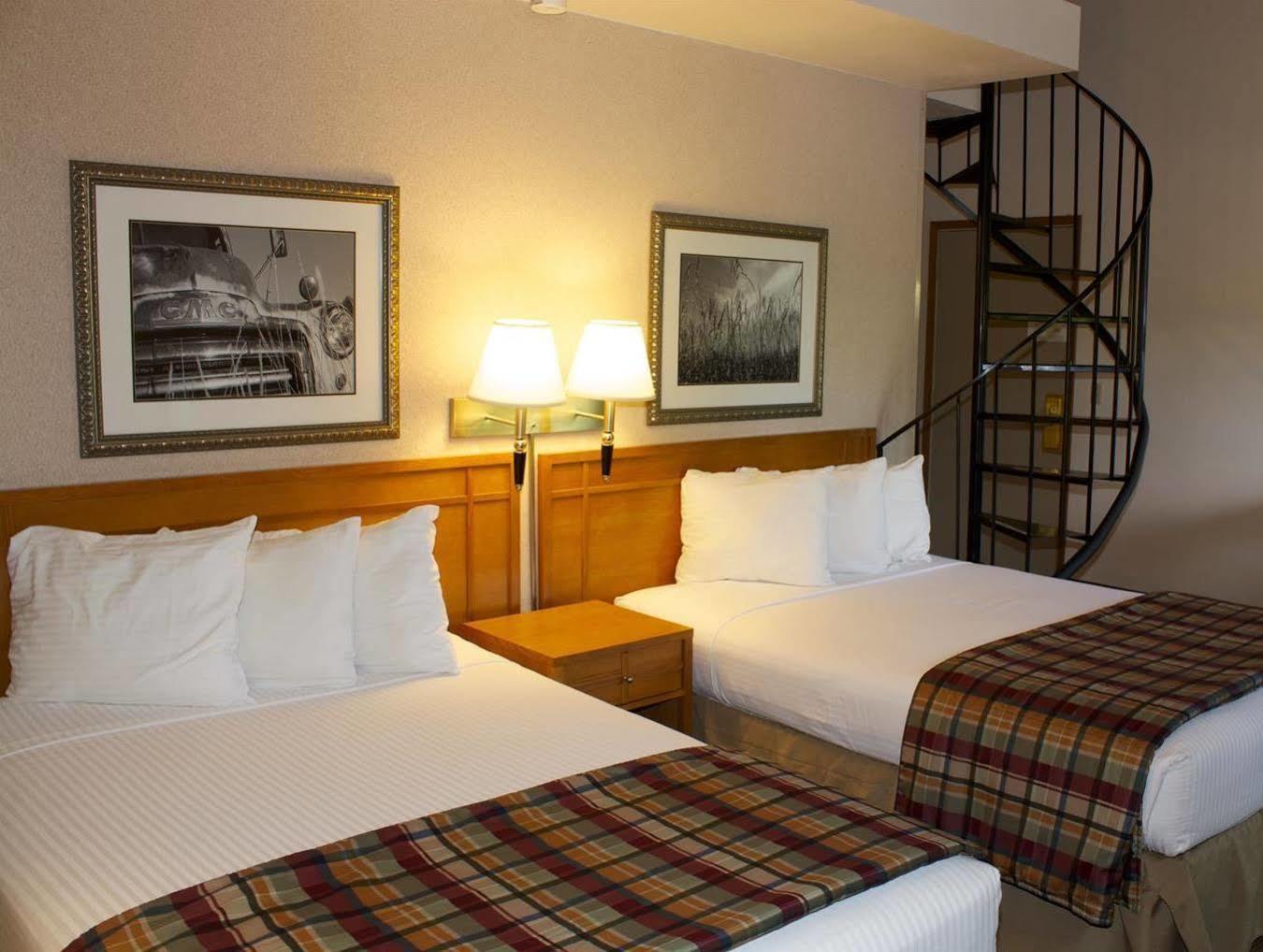 Rivertree Inn & Suites Clarkston Екстер'єр фото